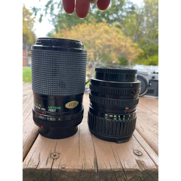 Canon AE1 Canon zoom lens 35-70mm Vivitar MC Macro Focusing Zoom F4.5-5.6 70-210 - Picture 8 of 16